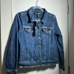 KARL LAGEERFELD PARIS WOMEN'S TRUCKER DENIM FRINGE JACKET sz M NEW AUTHENTIC